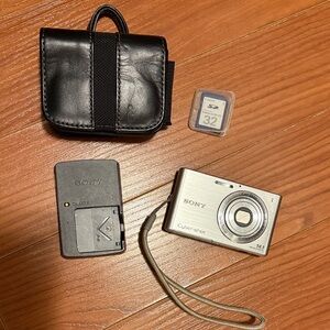 Sony Carl Zeiss Cybershot SteadyShot 14.1MP Digital Camera with Accessories